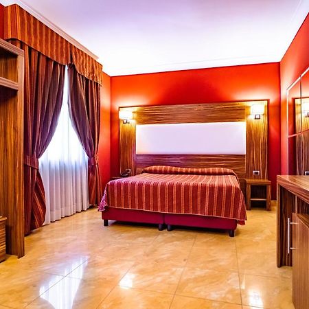 Marcantonio Hotel จูกลิอาโน อิน คัมปาเนีย ภายนอก รูปภาพ