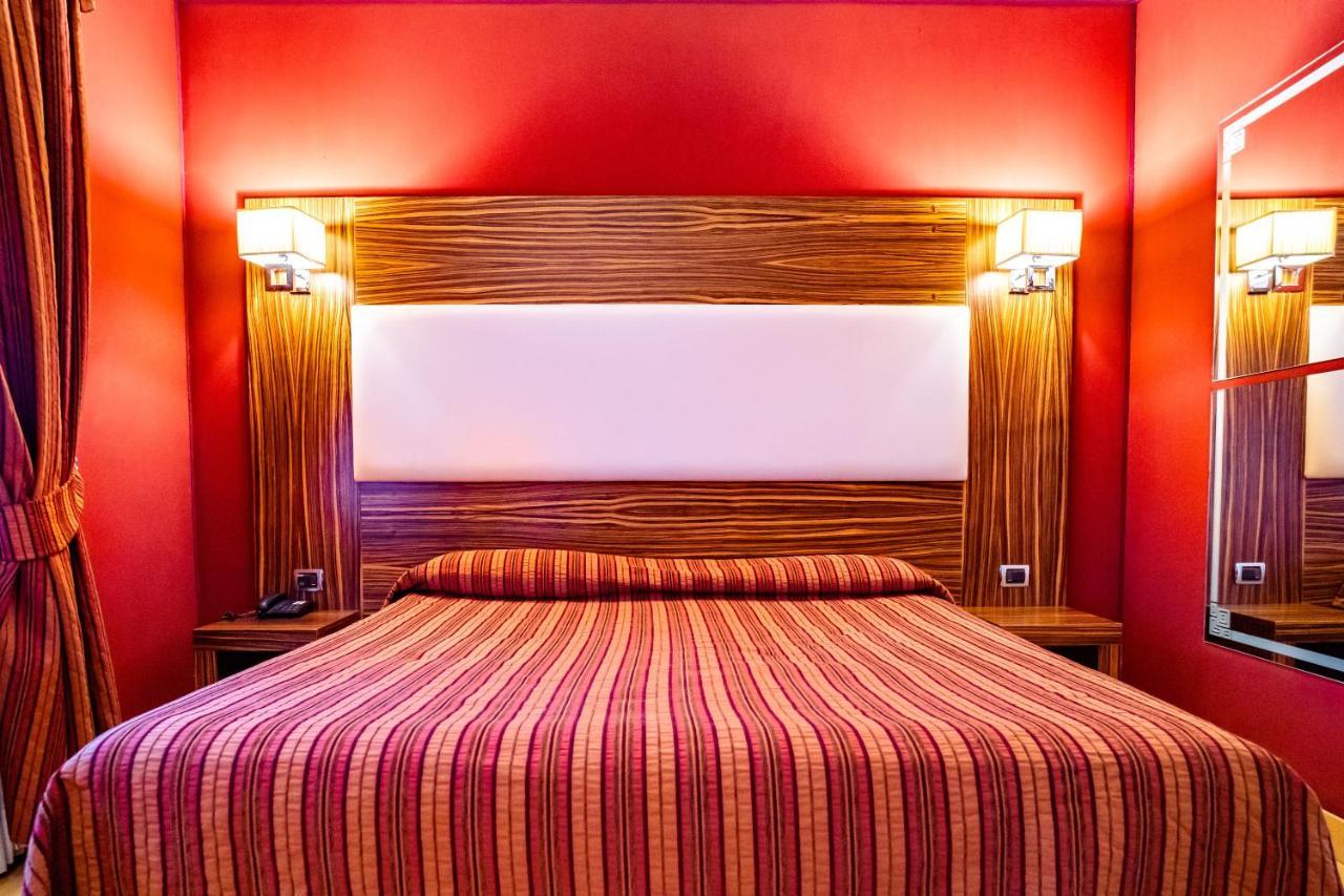 Marcantonio Hotel จูกลิอาโน อิน คัมปาเนีย ภายนอก รูปภาพ