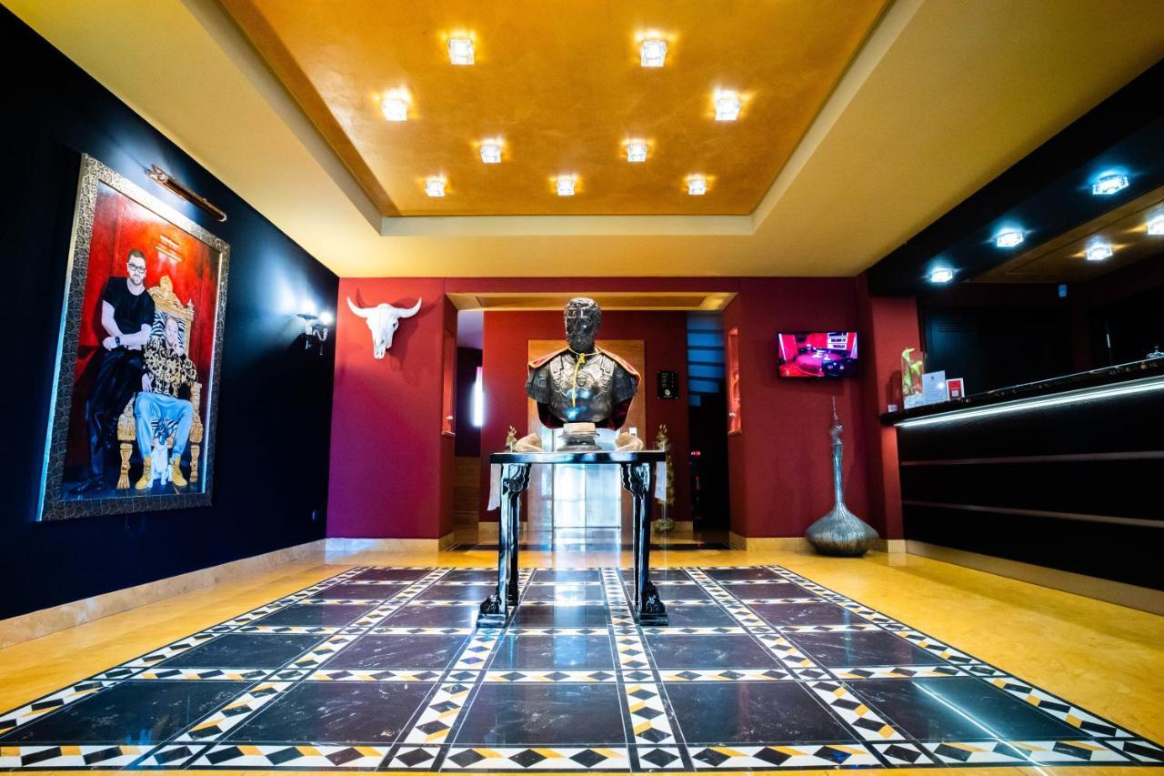 Marcantonio Hotel จูกลิอาโน อิน คัมปาเนีย ภายนอก รูปภาพ
