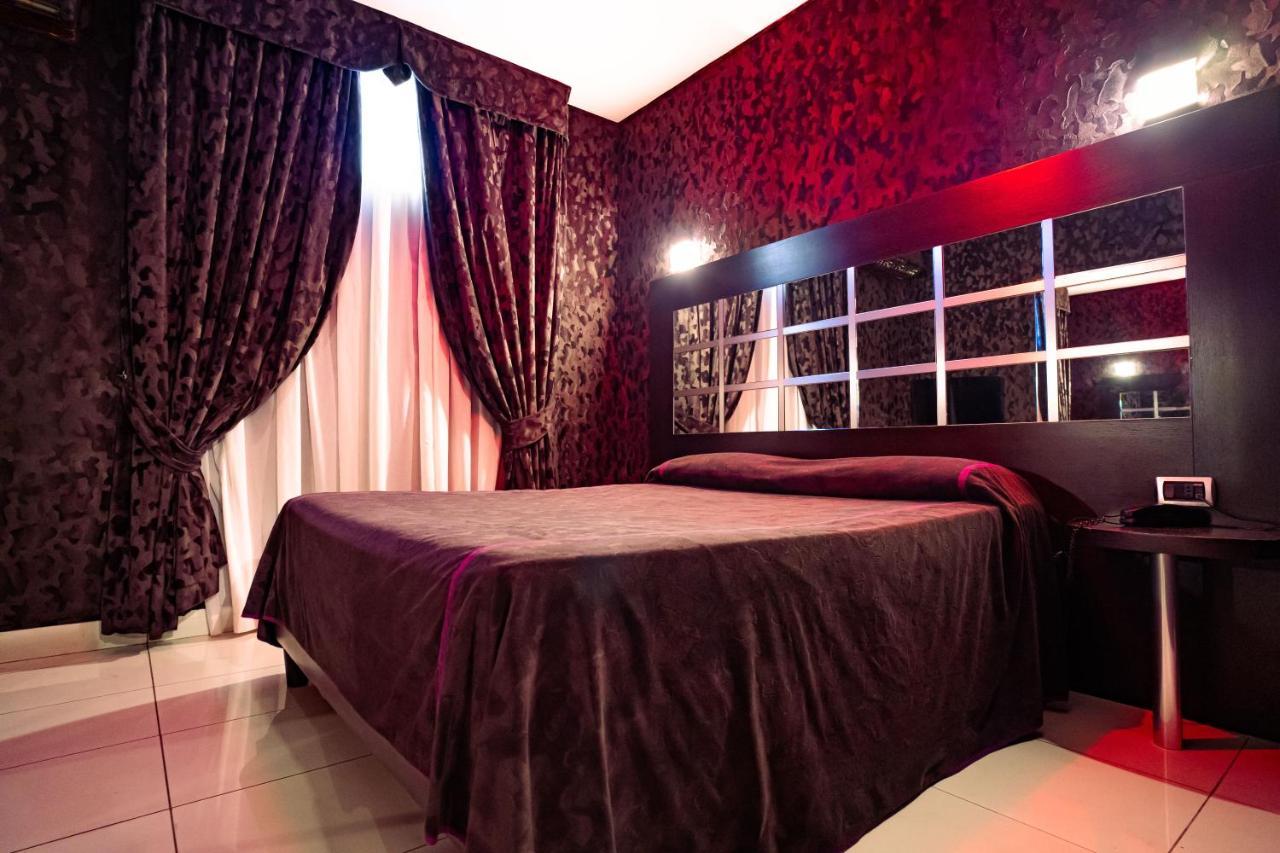 Marcantonio Hotel จูกลิอาโน อิน คัมปาเนีย ภายนอก รูปภาพ